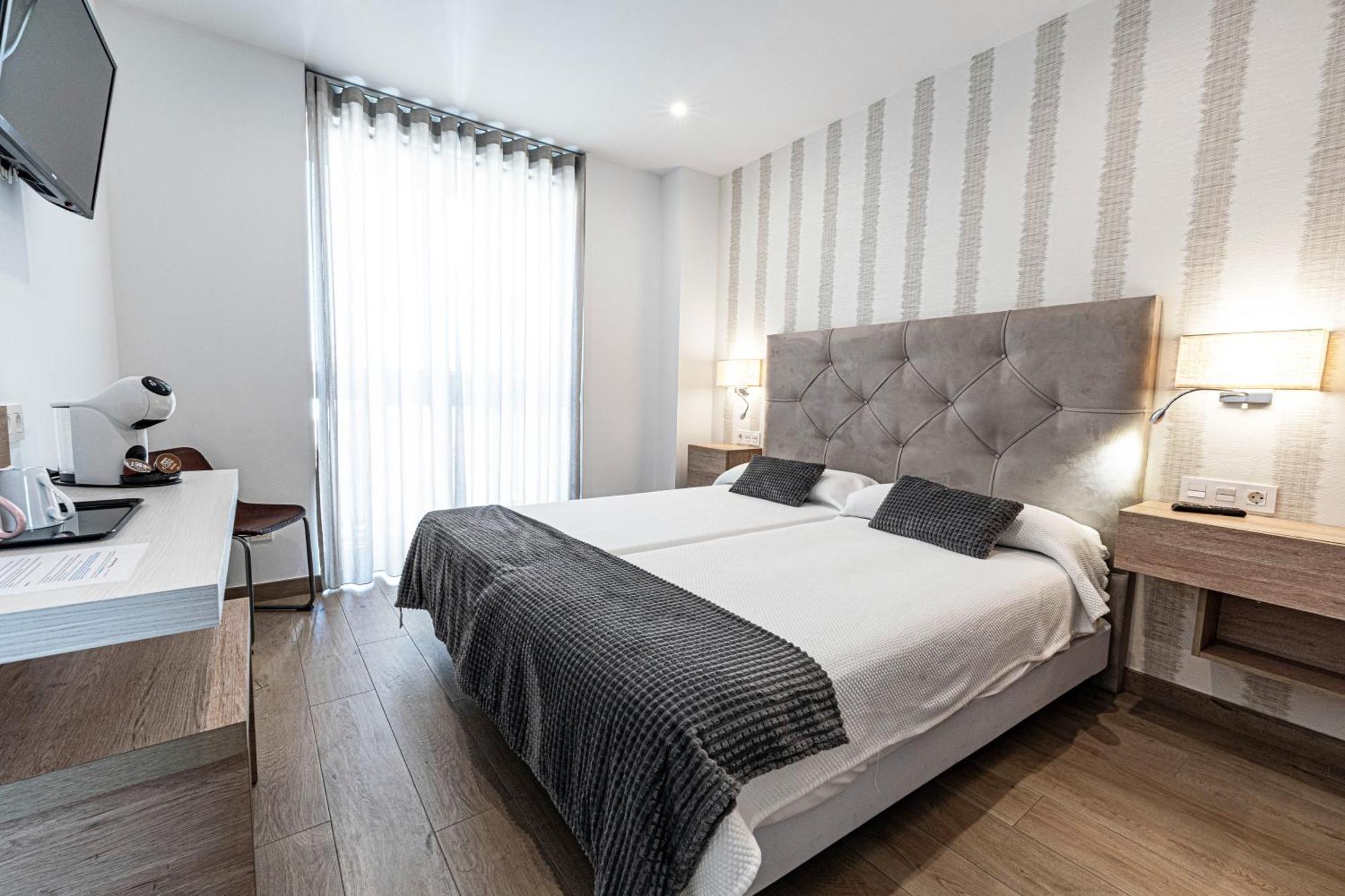 Hostal Boutique Aurora Нерха Экстерьер фото
