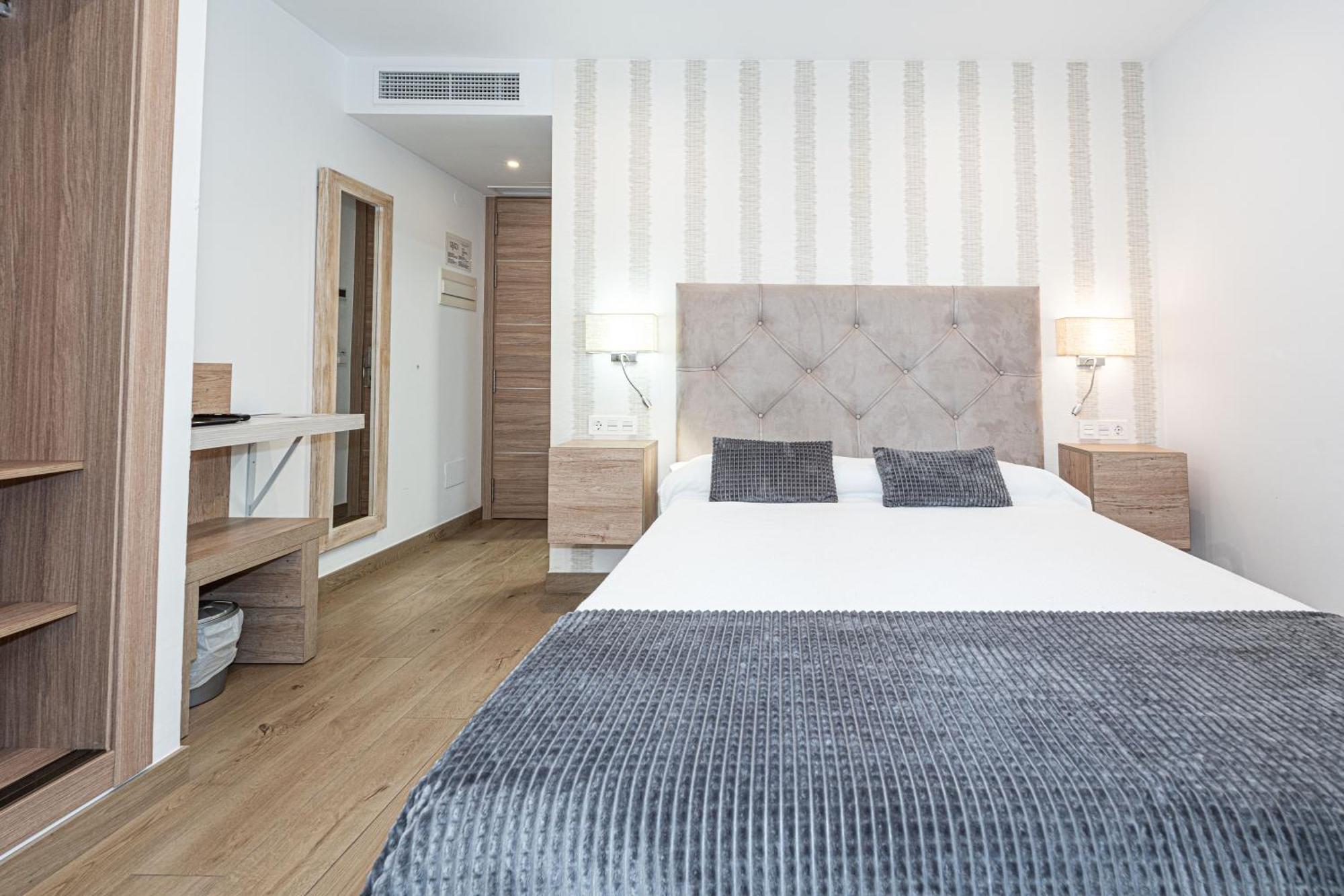 Hostal Boutique Aurora Нерха Экстерьер фото