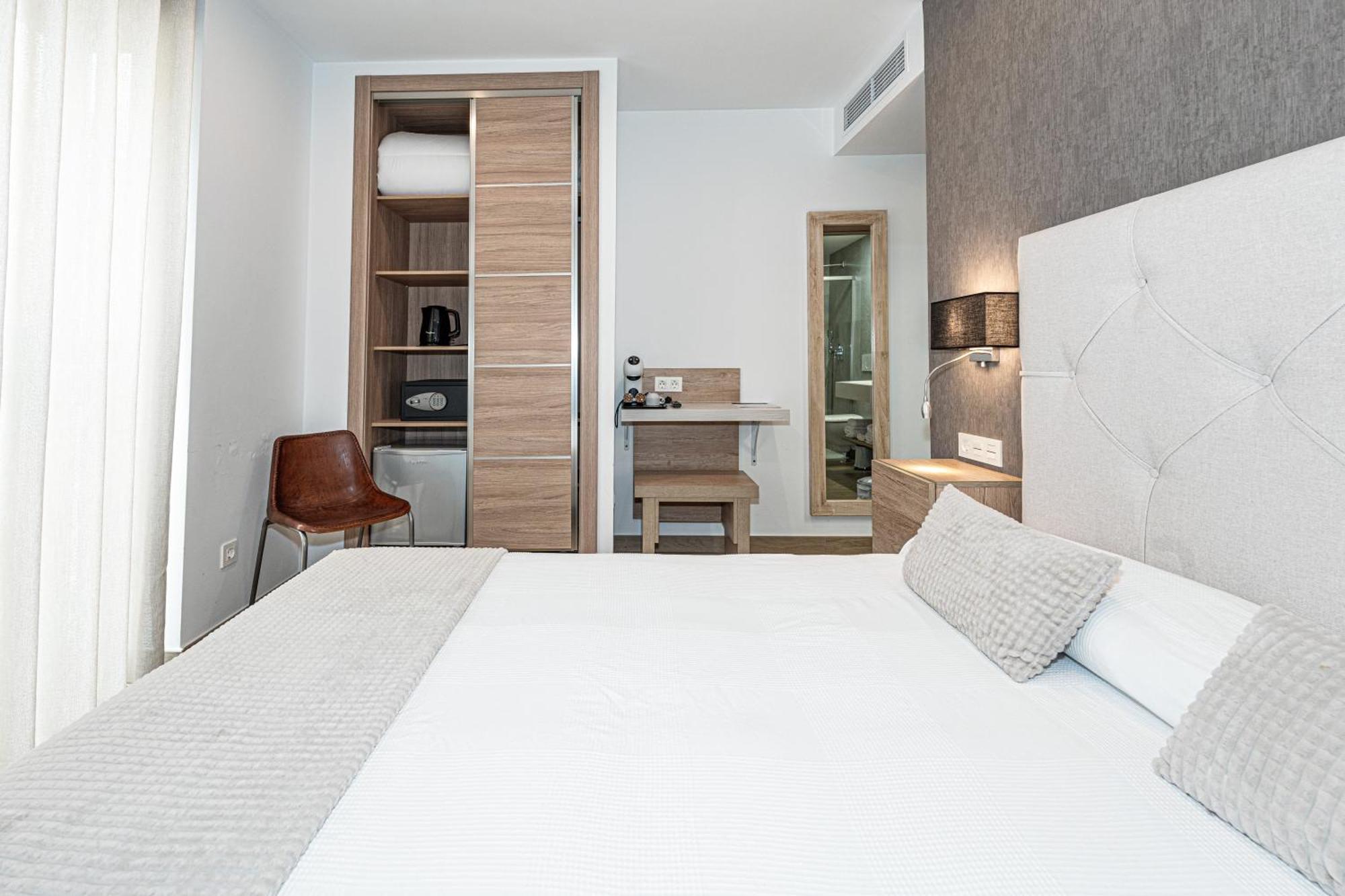 Hostal Boutique Aurora Нерха Экстерьер фото