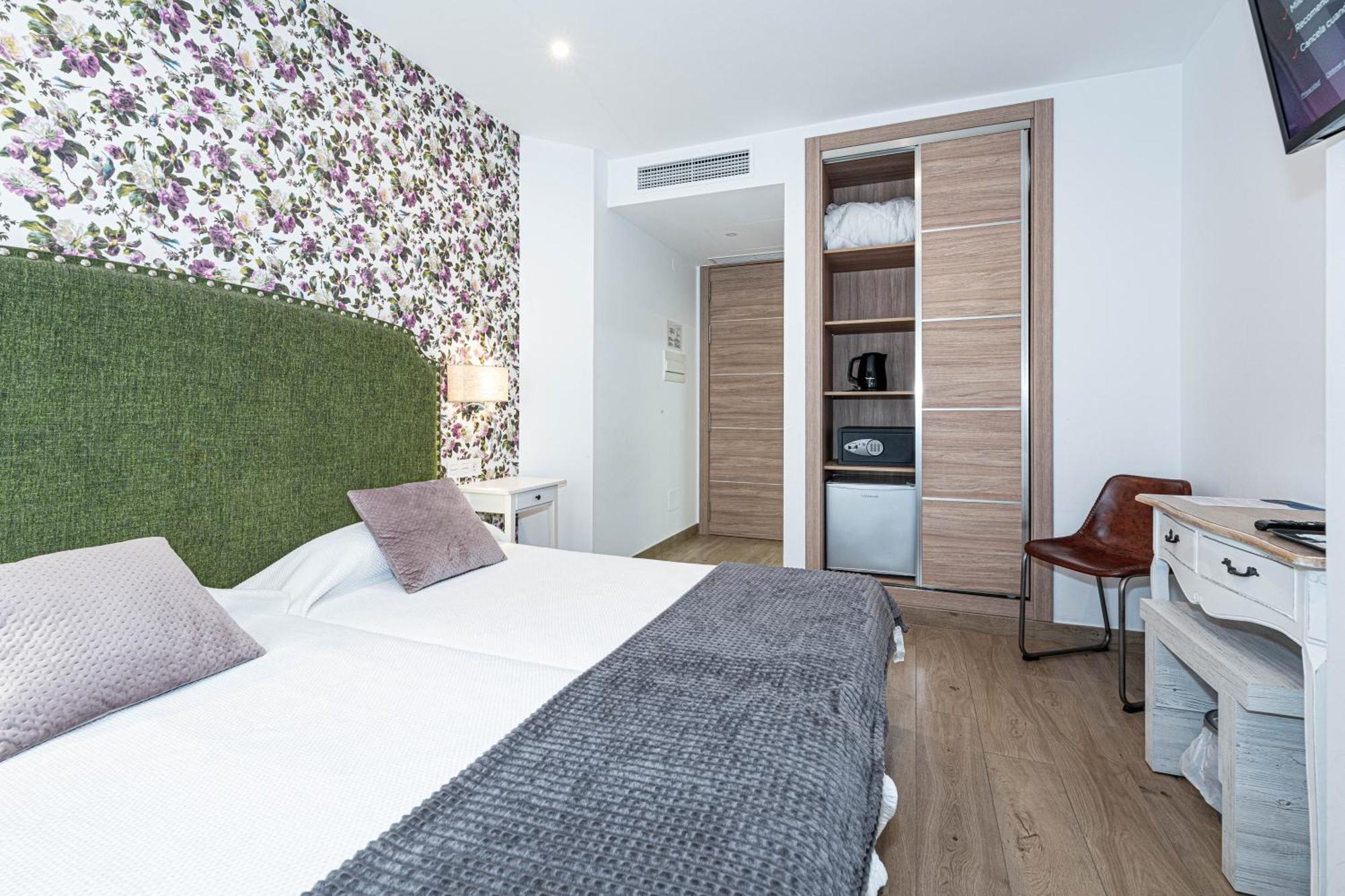 Hostal Boutique Aurora Нерха Экстерьер фото